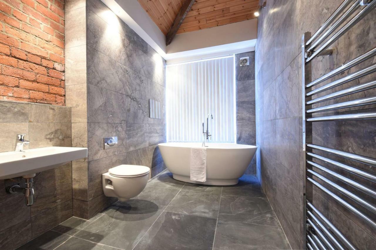 Stunning Penthouse Slps 20 Lejlighed Manchester Eksteriør billede